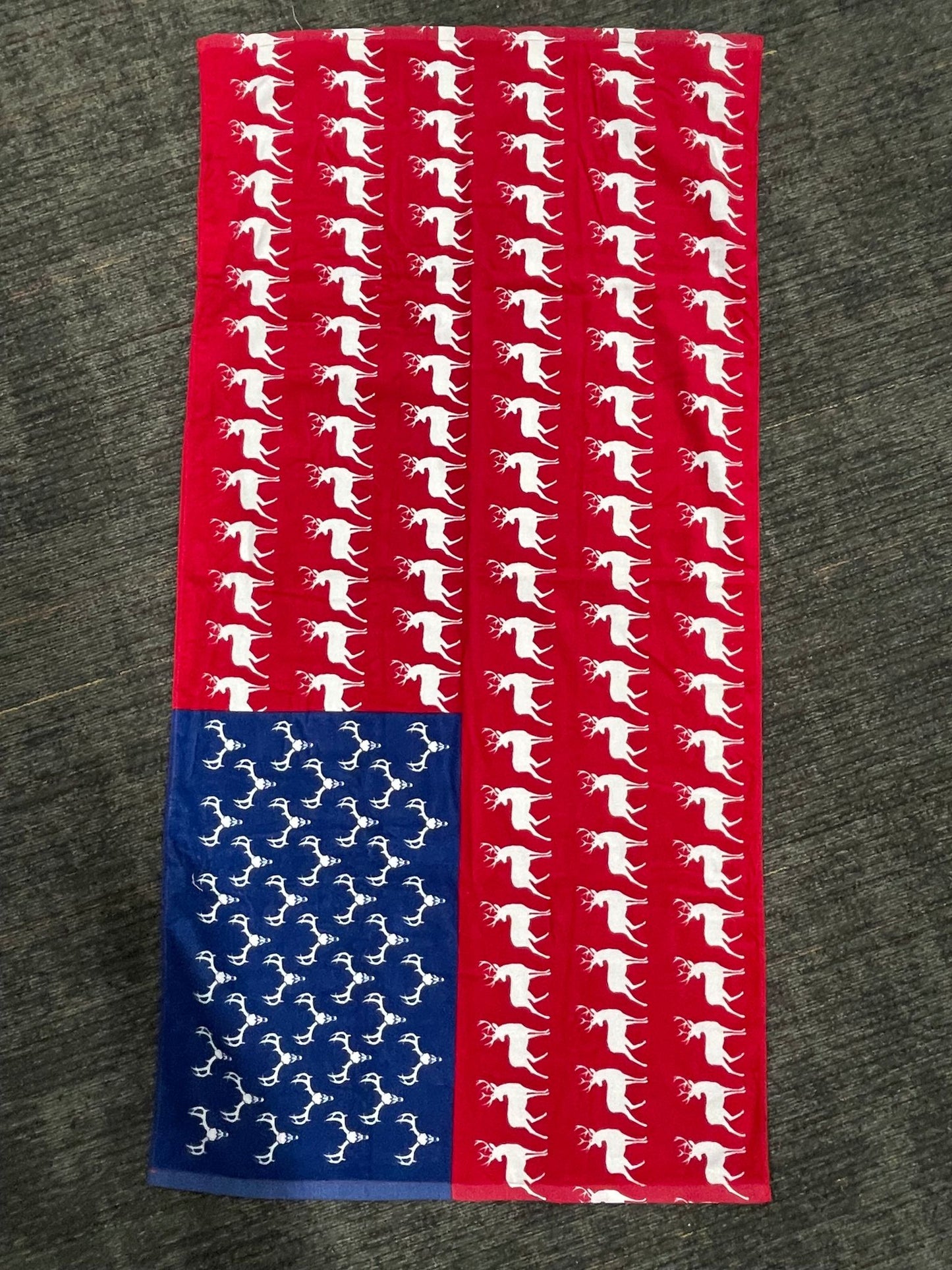 TW6010 30"x60" Patriotic Deer Beach Towel