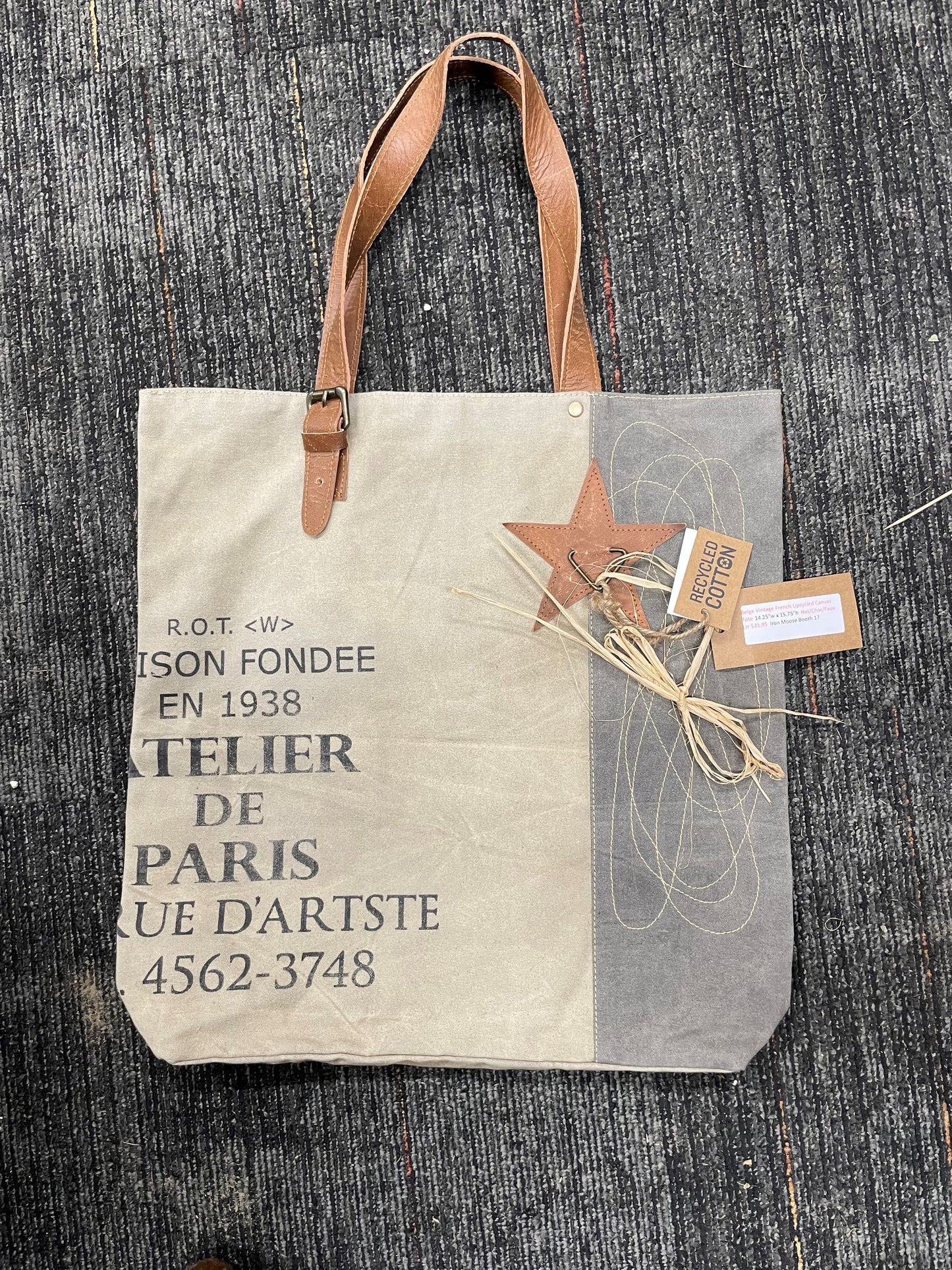 Rue D'Artste de Paris Canvas Tote Tan w/Leather Applique 14.25"wx15.75"hx3""d