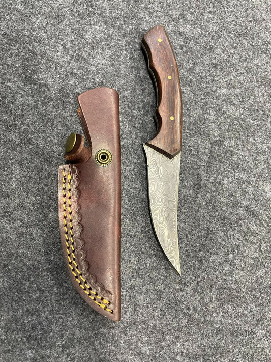Titan TD-154 Walnut Handle w/3 brass pins Damascus Steel 4" blade